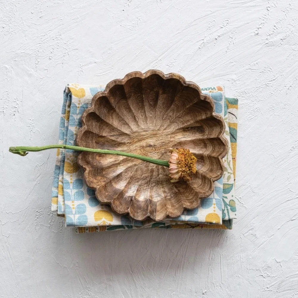 NEW West Elm Large Natural Wood Carved Scalloped Decorative Bowl Centerpiece 8